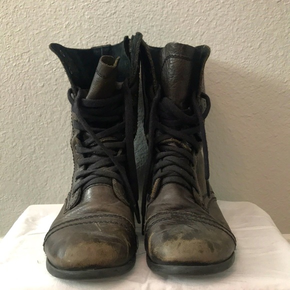 Black Steve Madden combat boots - Picture 1 of 5